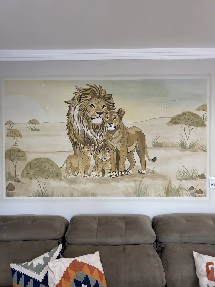 Mural familia de leões savana sala em Goiânia, pintura à mão por Art Laurenn